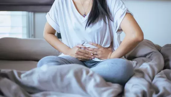 Pourquoi et comment le stress favorise les remontées gastriques ?